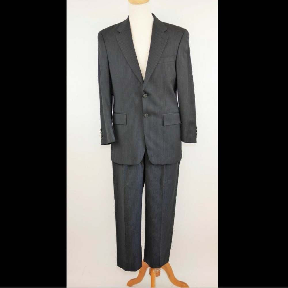 CHAPS RALPH LAUREN Gray & blue pinstripe wool suit